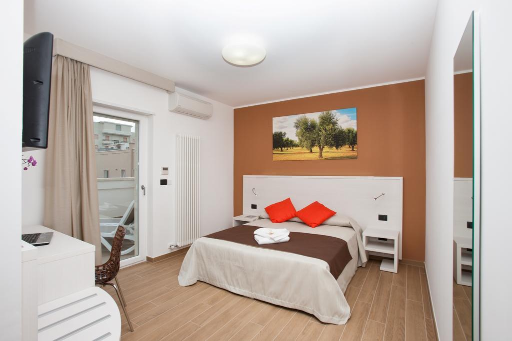 לינה וארוחת בוקר גאליפולי La Casa Del Turista מראה חיצוני תמונה